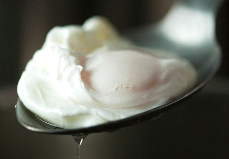 Illustration for article titled There is no wizardry—only practice—to perfect poached eggs